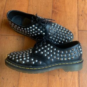 Unisex Dr. Martens Spiked Black Leather Shoes UK 8 / Women US 10 / Men US 9